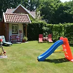 בית נופש In Lindern Mit Garten & Terrasse *